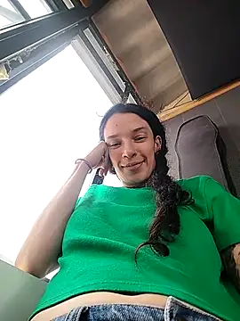 rebekka simpson online show from 4, 3, 2026