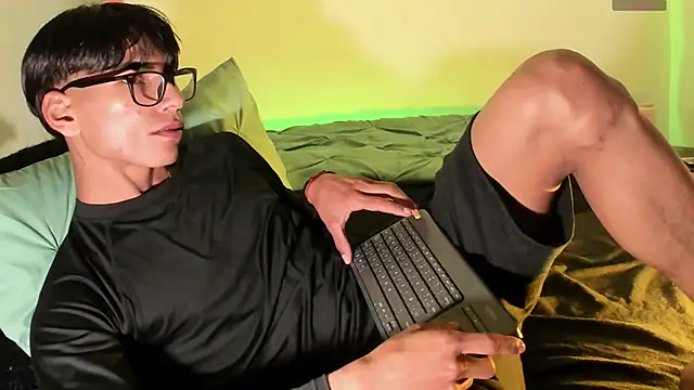 Teo skinny online show from 22, 3, 2025