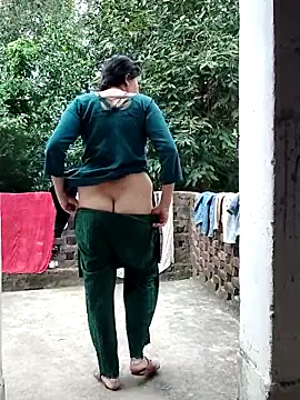 Snapshot of Hot-rubina chatting on 11, 9, 2025 Hot-rubina online show from 11, 9, 2025