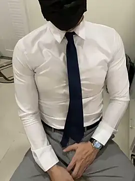 harrylouis1357 online show from 31, 12, 2024