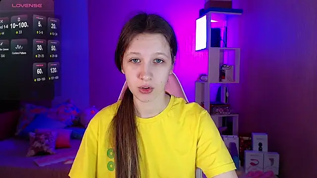 Snapshot of ur_kitty__ chatting on 16, 12, 2024 ur kitty online show from 16, 12, 2024