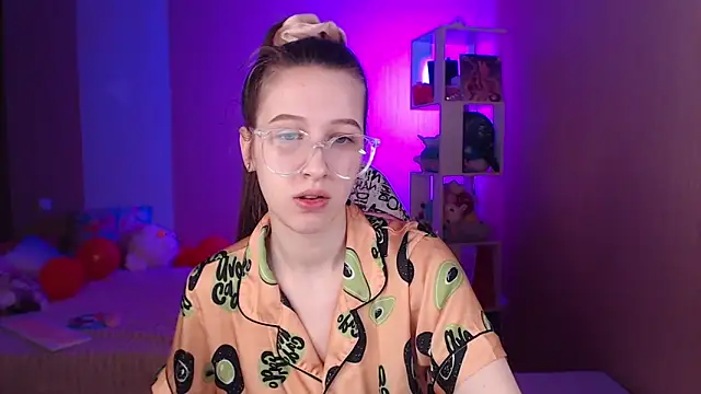 Snapshot of ur_kitty__ chatting on 3, 3, 2025 ur kitty online show from 3, 3, 2025