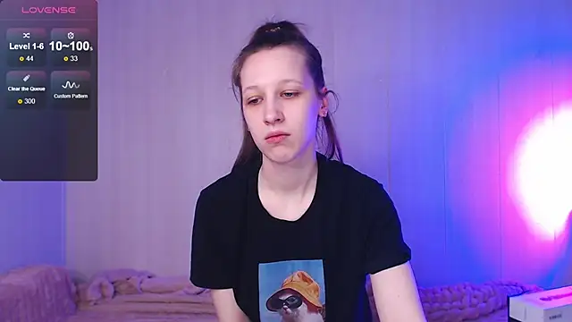 Snapshot of ur_kitty__ chatting on 17, 12, 2025 ur kitty online show from 17, 12, 2025