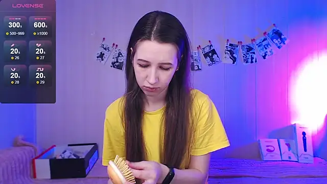 Snapshot of ur_kitty__ chatting on 20, 12, 2025 ur kitty online show from 20, 12, 2025