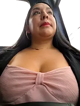 Snapshot of Bella_keny chatting on 15, 6, 2026 Bella keny online show from 15, 6, 2026