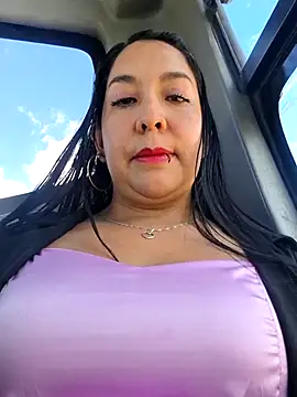 Snapshot of Bella_keny chatting on 6, 7, 2026 Bella keny online show from 6, 7, 2026