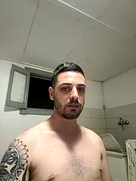 Snapshot of iltoscano95 chatting on 13, 9, 2025 iltoscano95 online show from 13, 9, 2025