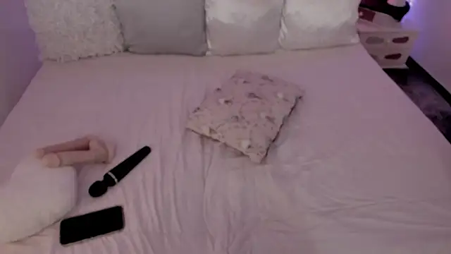 Lau 123x online show from 8, 10, 2025