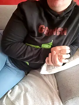 cruellaculdenfer67 online show from 23, 9, 2025