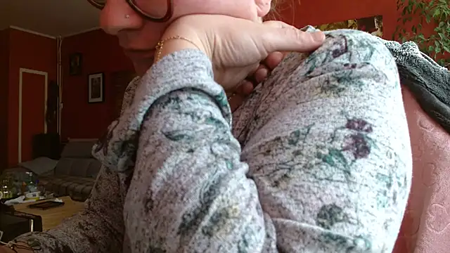 cruellaculdenfer67 online show from 17, 3, 2026