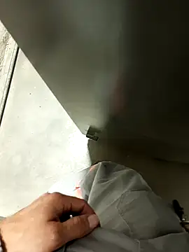 Snapshot of Din0071 chatting on 8, 1, 2025 Din0071 online show from 8, 1, 2025