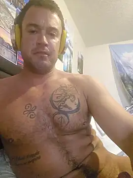 Snapshot of JonnyIronwood chatting on 19, 2, 2025 JonnyIronwood online show from 19, 2, 2025