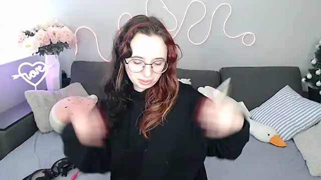 Mini Diva online show from 24, 2, 2026