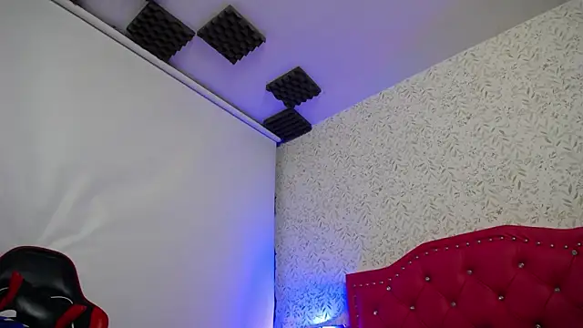 luly pink online show from 20, 12, 2025