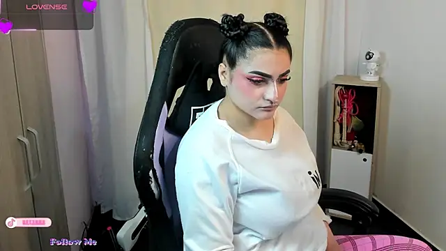 setzuna  online show from 30, 10, 2025