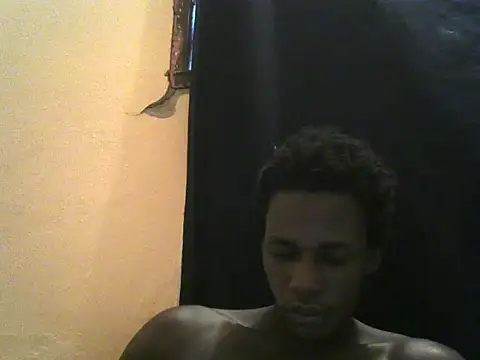 Snapshot of Bigras0011 chatting on 1, 6, 2026 Bigras0011 online show from 1, 6, 2026