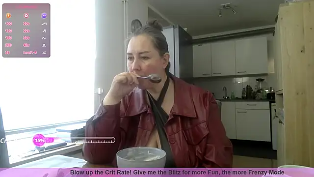 MilfGina online show from 24, 10, 2025