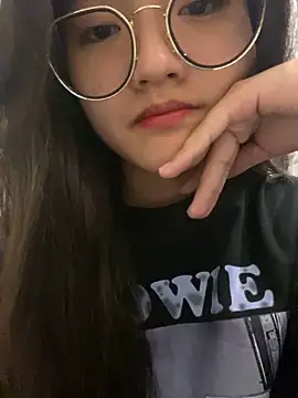 Krixxi22 online show from 17, 12, 2024