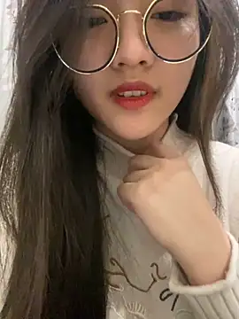 Krixxi22 online show from 7, 1, 2025