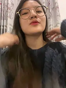 Krixxi22 online show from 9, 2, 2025