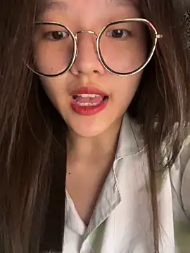 Krixxi22 online show from 10, 9, 2025