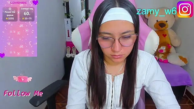 Snapshot of karla_cute01 chatting on 12, 6, 2026 karla cute01 online show from 12, 6, 2026