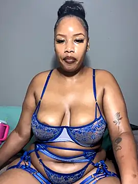 MimiCurves online show from 20, 11, 2025