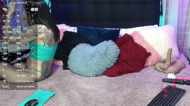 Hanna horny  online show from 18, 12, 2025