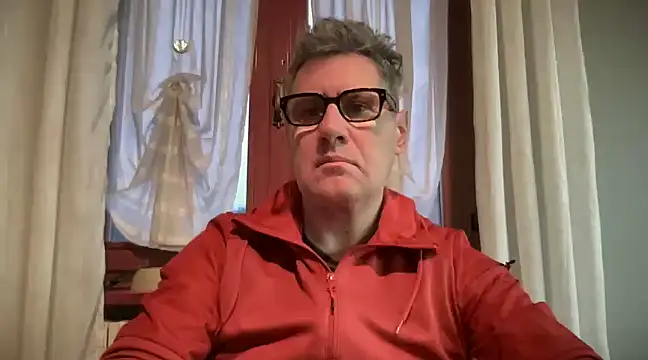 Snapshot of Britmi chatting on 2, 1, 2025 Britmi online show from 2, 1, 2025