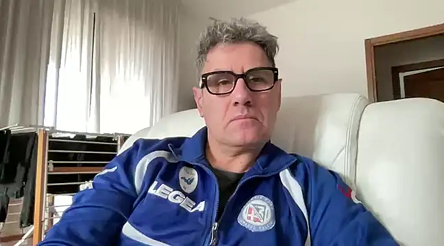 Snapshot of Britmi chatting on 4, 1, 2025 Britmi online show from 4, 1, 2025