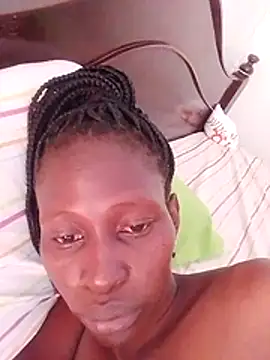 Snapshot of LOVELY-2BERRY chatting on 6, 3, 2026 LOVELY-2BERRY online show from 6, 3, 2026