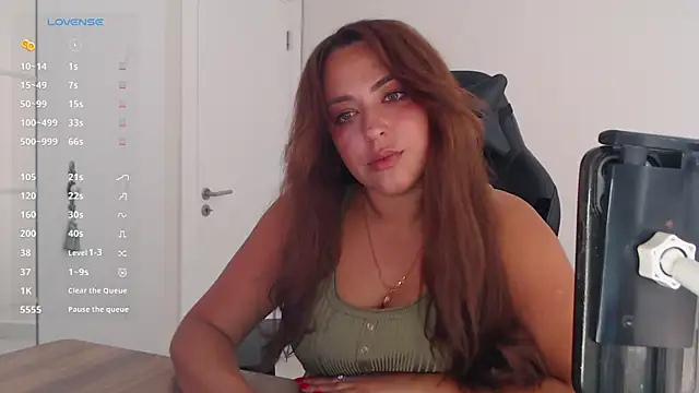 Snapshot of _Just_a_queen_3 chatting on 23, 6, 2026 Just a queen 3 online show from 23, 6, 2026