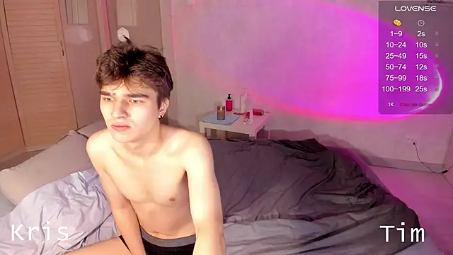 Snapshot of tailer_ chatting on 1, 11, 2025 tailer online show from 1, 11, 2025