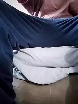 Snapshot of DARemo42O chatting on 8, 12, 2024 DARemo42O online show from 8, 12, 2024