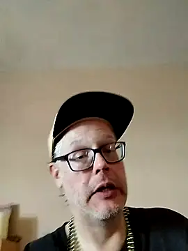 Snapshot of DARemo42O chatting on 3, 3, 2025 DARemo42O online show from 3, 3, 2025