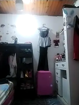 kiara milf  online show from 2, 4, 2026