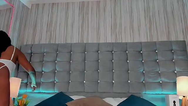 Snapshot of Poacahontasfg chatting on 11, 10, 2025 Poacahontasfg online show from 11, 10, 2025