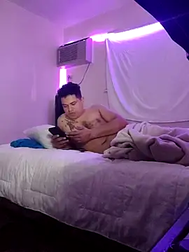 Snapshot of Oviedo174 chatting on 4, 3, 2026 Oviedo174 online show from 4, 3, 2026