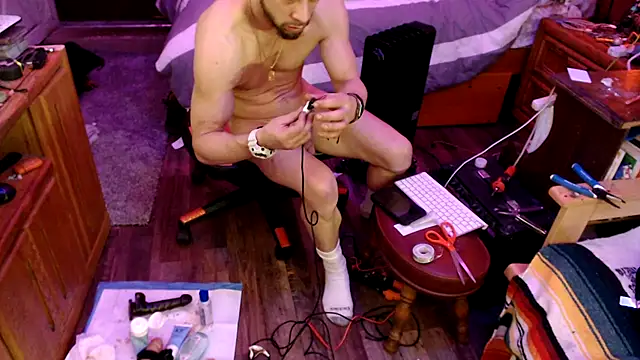 tongueispowerr6d9 online show from 21, 2, 2025