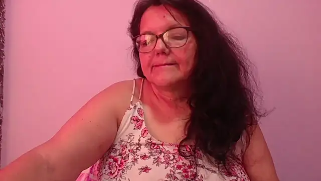 Snapshot of kassandra02 chatting on 30, 4, 2026 kassandra02 online show from 30, 4, 2026