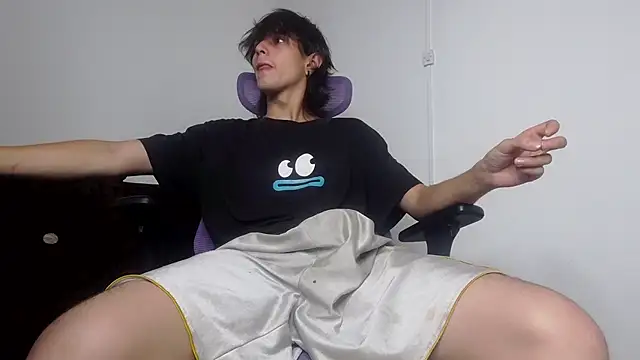 Snapshot of alex_connorr chatting on 13, 4, 2026 alex connorr online show from 13, 4, 2026