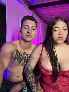 Snapshot of aliensexy chatting on 5, 1, 2025 aliensexy online show from 5, 1, 2025