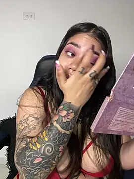 Snapshot of aliensexy chatting on 23, 2, 2025 aliensexy online show from 23, 2, 2025