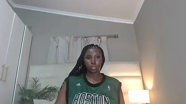 naughtyblackdolie online show from 18, 4, 2026