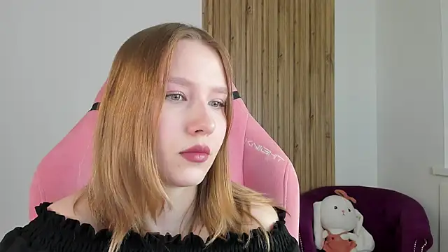 LiliLinn online show from 3, 8, 2026