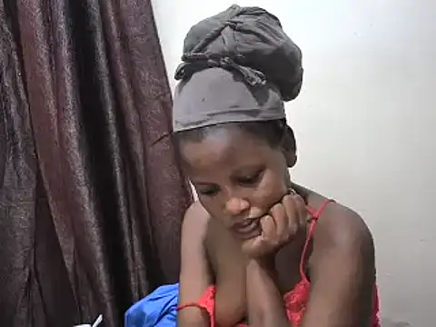 Snapshot of afrikaqueen chatting on 26, 2, 2025 afrikaqueen online show from 26, 2, 2025