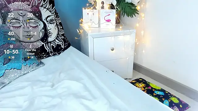 NinaInk online show from 10, 2, 2025