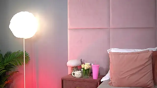 AlmaLuv online show from 1, 10, 2025