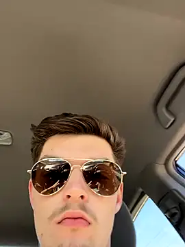 Snapshot of bigmerc chatting on 12, 10, 2025 bigmerc online show from 12, 10, 2025