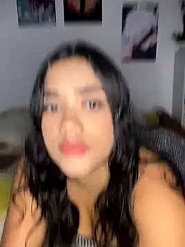 Snapshot of ElaEndez_ chatting on 23, 11, 2025 ElaEndez online show from 23, 11, 2025